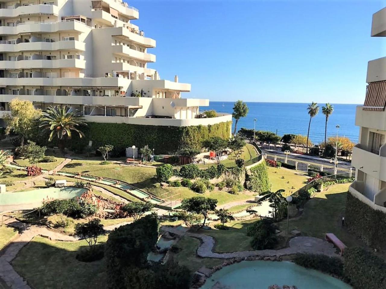 "Vive Benal Beach" Estudios Con Vistas Al Parque Acuatico Benalmádena Exterior photo